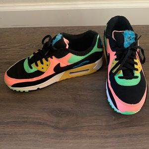Nike Air Max 90 PRM Women’s size 9